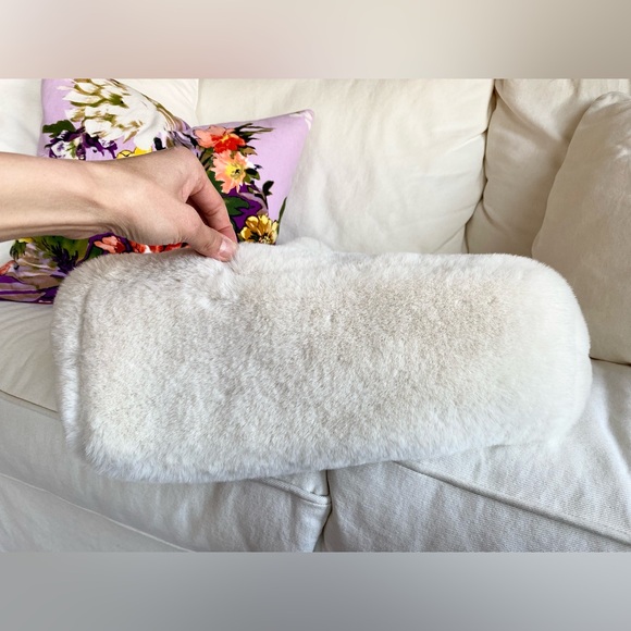 H&M cream soft fluffy tote bag - Picture 7 of 15